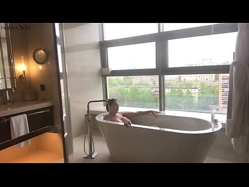 ❤️ Pitikek mezin Bi dilgermî pizika xwe di serşokê de dihejîne ❤ Porno li porno ku.super-vip.top ️❤